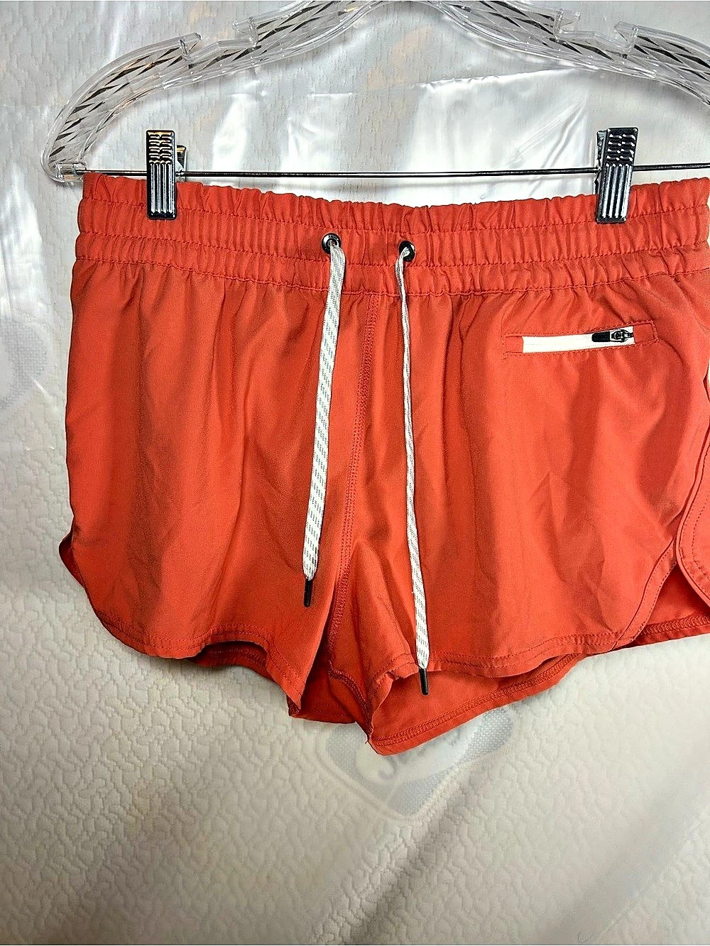 Vuori Dash Shorts Athletic Shorts in Orange
